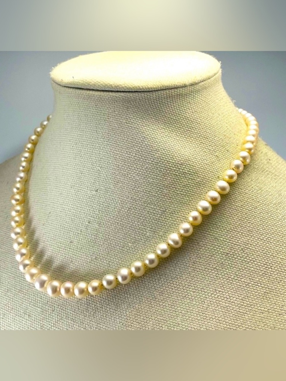 10K Yellow Gold Clasp Vintage Pearl Necklace Stunning Bridal Freshwater